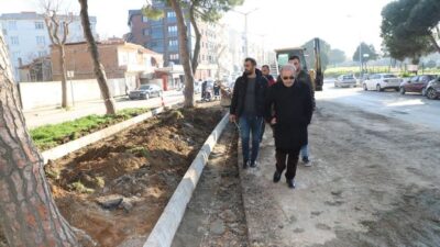 Gelibolu Belediye ekipler, sahada çalışmalarını