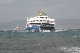 Çanakkale'de feribot seferleri iptal edildi