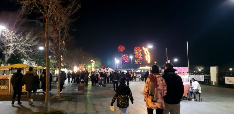 Çanakkale’de 14 Şubat yoğunluğu: Mekanlarda yer kalmadı!