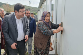 Ayvacık’ta depremzedeler 8 yıldır konteynerde kalıyor!