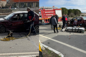 Bayramiç’te sıkıştığı arabadan kurtarılmayı bekledi