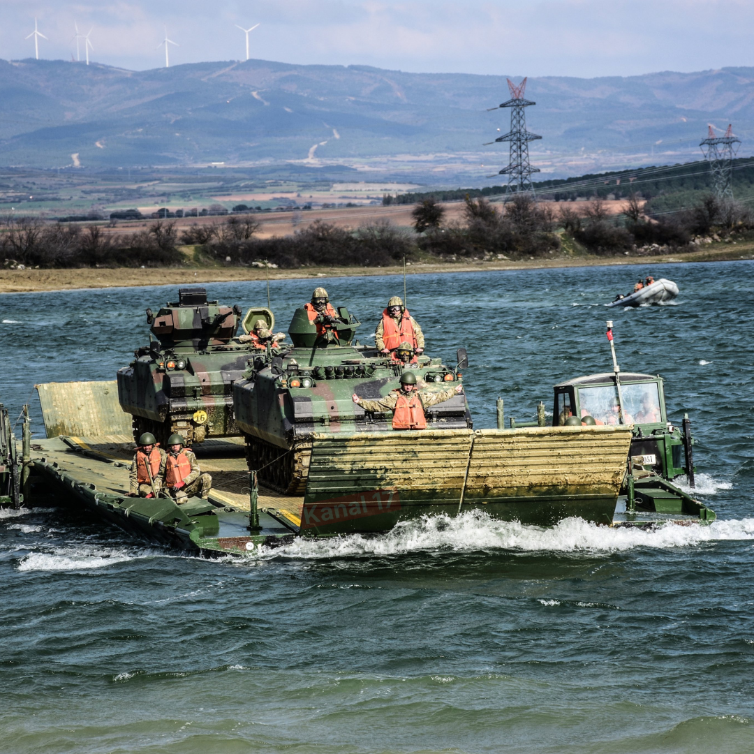 Çanakkale'de asker çıkartma tatbikatı yapıldı