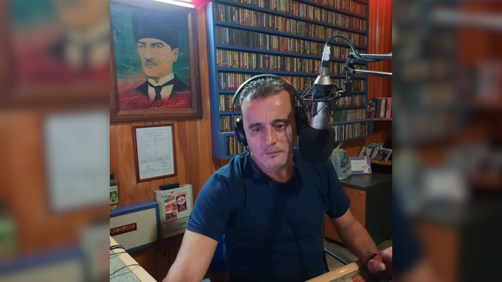 Çanakkale'nin sevilen radyo programcısı hayatını kaybetti