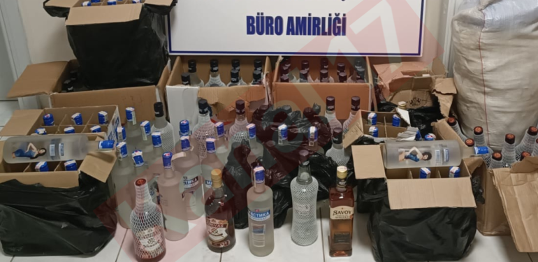 Gelibolu’da evlere yapılan baskında çok sayıda kaçak Bulgar içkisi ele geçirildi: 2 gözaltı