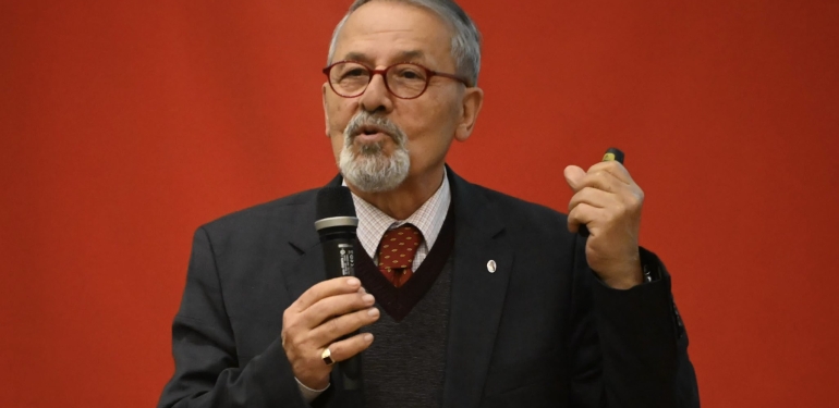 Naci Görür: “Çanakkale çürük alana kurulmuş”