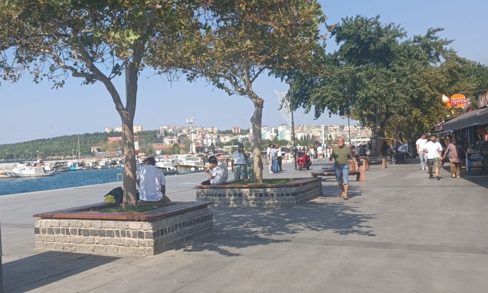 Çanakkale'de hava sıcaklığı 24 derecelere çıkıyor