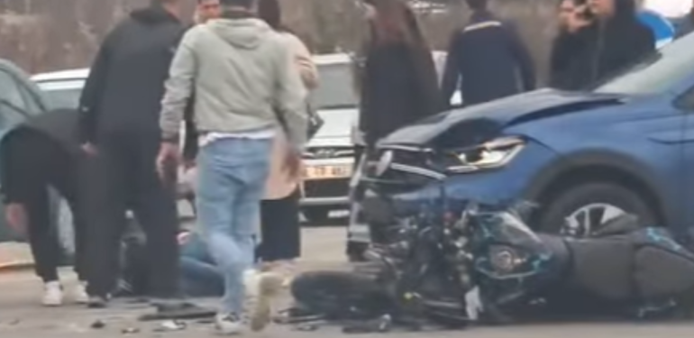 Çanakkale’de motosiklet ile otomobil çarpıştı: 1 yaralı