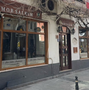 Çanakkale’nin en eski meyhanesi ‘Mor Salkım’ kapanıyor