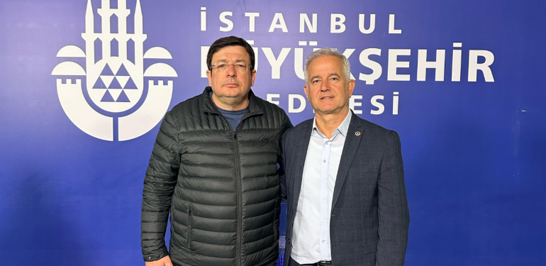 Muharrem Erkek ve İsmet Güneşhan Saraçhane’de Demokrasi Nöbetinde