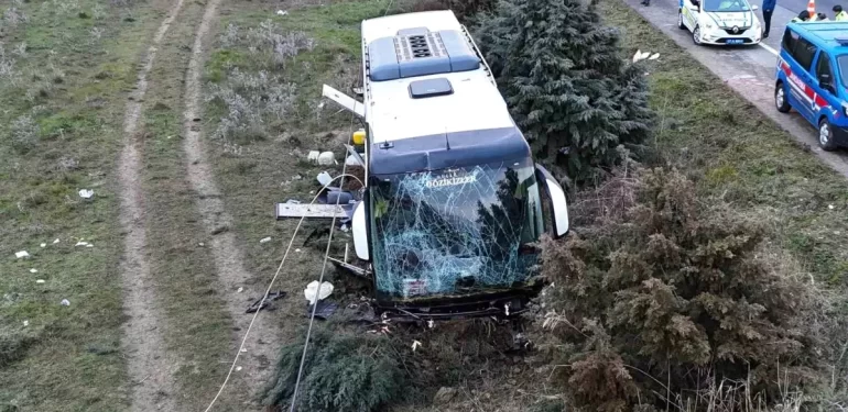 Gelibolu’da Otobüs Kazası: 37 Yaralı