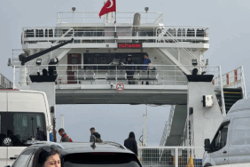 Çanakkale'de feribot seferleri durduruldu
