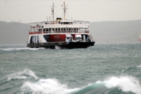 Çanakkale'de feribot seferleri iptal edildi