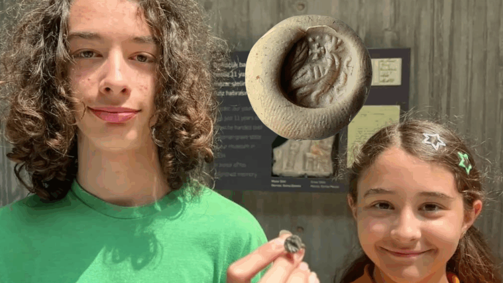 Çanakkale 2 kardeş ilk Papa’nın İsa’yı inkar etmesini gösteren mühürlü yüzük buldu