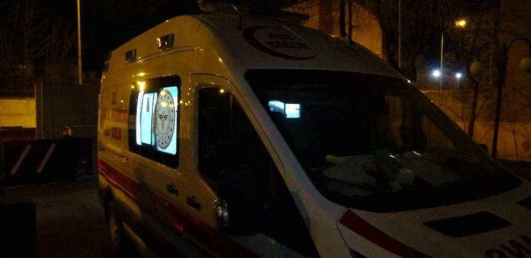 Çanakkale’de eski eşini önce bıçakladı, ardından ambulansın önünü kesip öldürmek istedi!