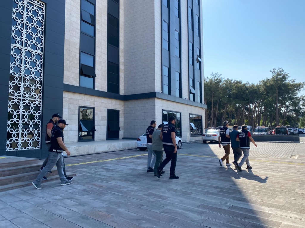 Çanakkale'de uyuşturucu tacirleri yakalandı