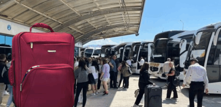 Çanakkale’de başkasının bavulu alıp içindeki eşyaları çaldı